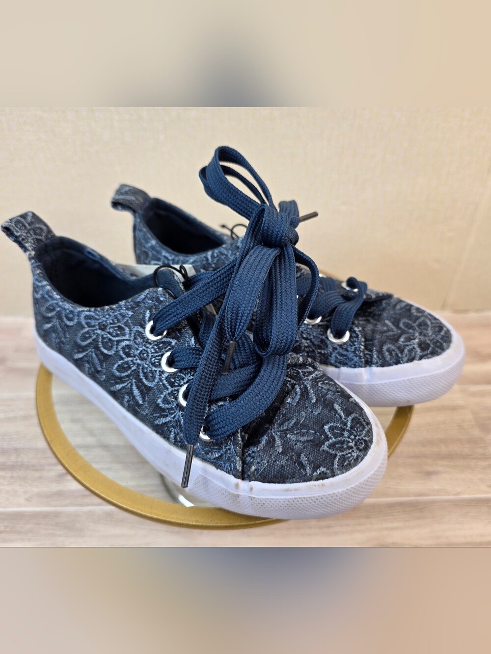New Toddler 8 Navy Blue Floral Lace Kids Sneakers